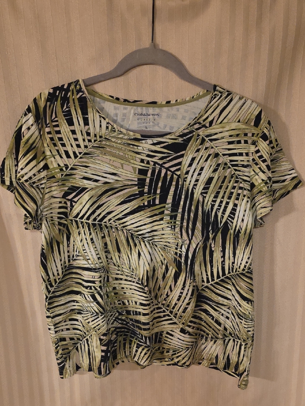 croft & barrow Navy and Olive Palm-Print Short Sleeve Tee